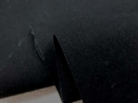 黒 綿麻キャンバス　 名前はキャンバスですが、そんなに 厚くなくて、使いやすい厚さです。