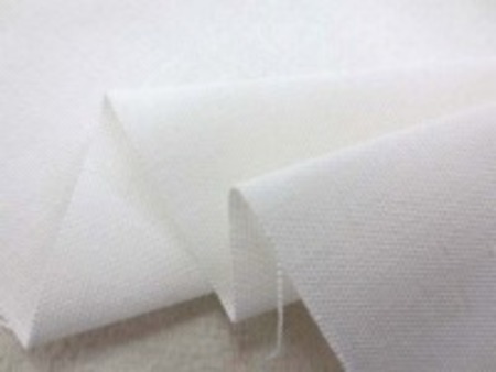 オフ白 綿麻キャンバス　 名前はキャンバスですが、そんなに 厚くなくて、使いやすい厚さです。