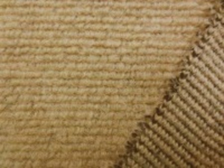 ロービンググログランジャージ キャメル 横段編みのモールのような感じの 厚手のニット 表面少し起毛しています。 厚手でも柔らかい風合いです。