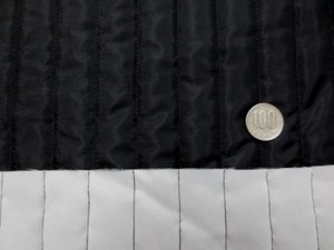 キルト　生地　ポリエステル　タフタ　ストライプキルティング　黒/白　リバーシブル　119cm幅　[QT119]